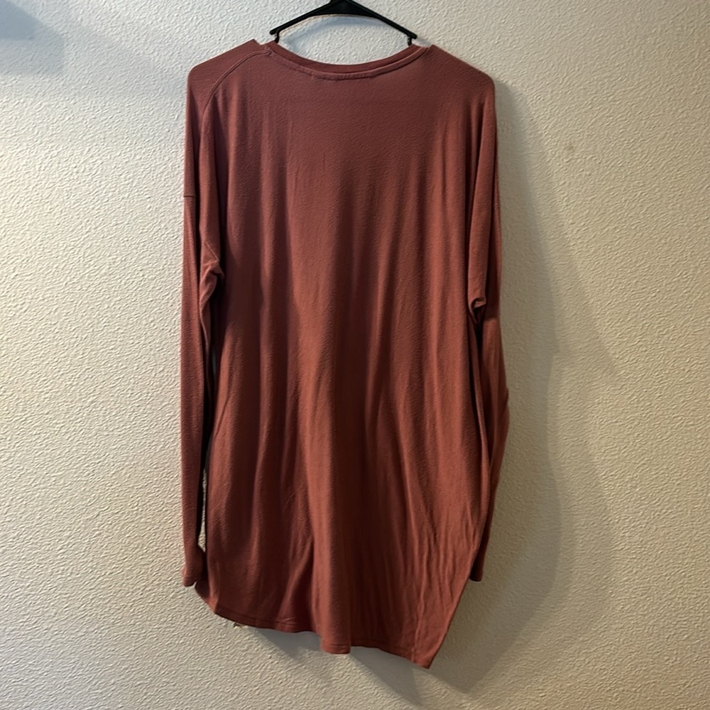 Athleta Asymmetrical Basic Tee Size Medium - image 6
